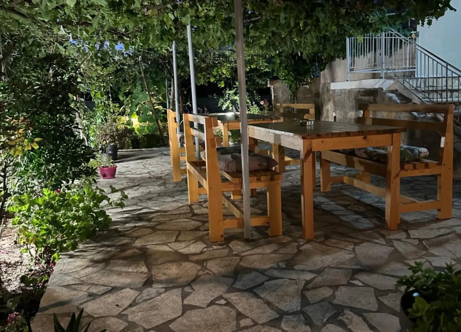 Vila Rapo Himare Albania